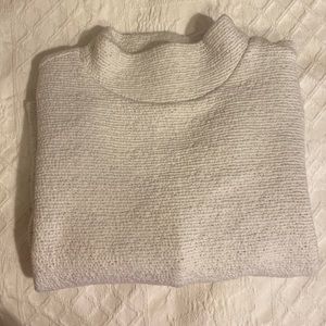 Carrie Underwood Calia sweatshirt